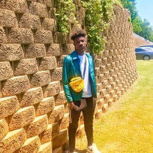 Meet your Posher, Lamar